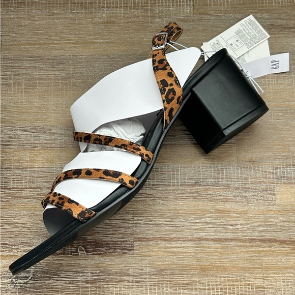 GAP Strappy Block Heel Sandals Size 10 NWT - Picture 9 of 10